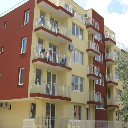 Apartamento Black&white Primorsko